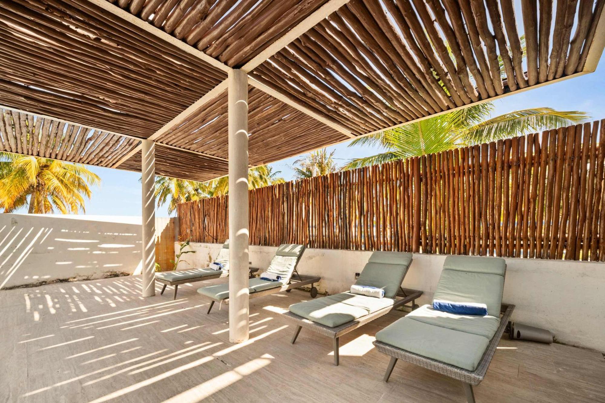 Beachfront Coco Modern Designer House By Peninsula Stays San Crisanto Eksteriør bilde